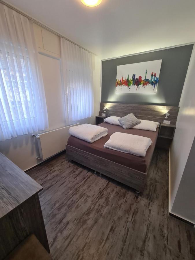 Pension Zwei A Леверкузен Екстер'єр фото