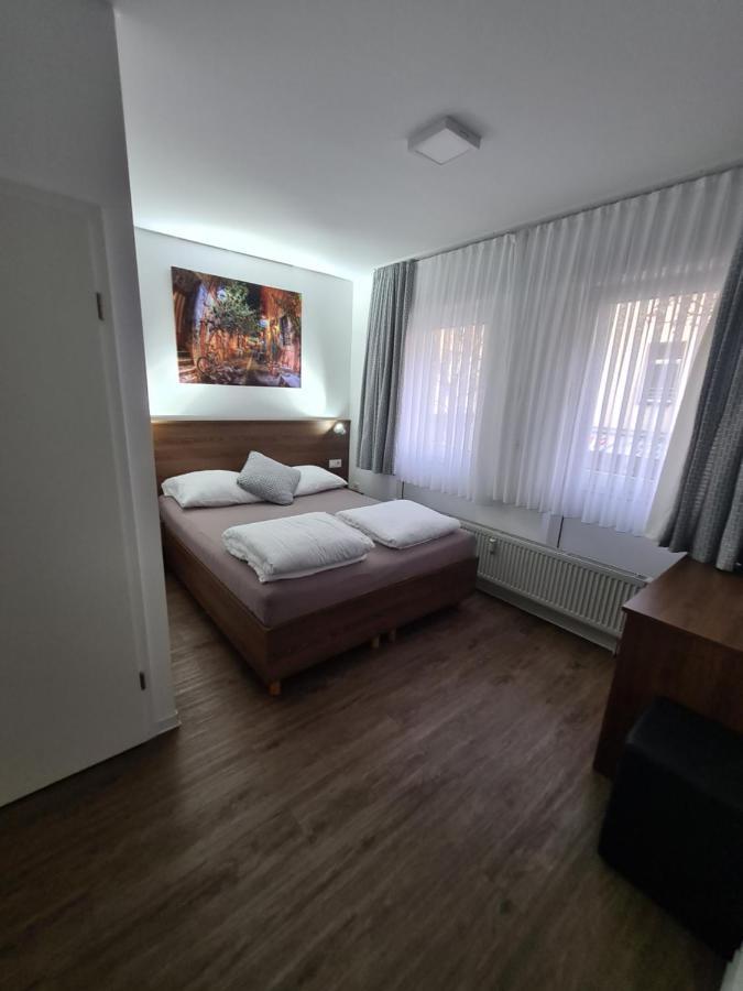 Pension Zwei A Леверкузен Екстер'єр фото